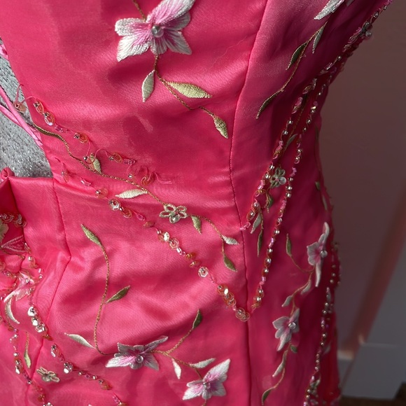 Alyce Strapless Prom Dress - Picture 10 of 12